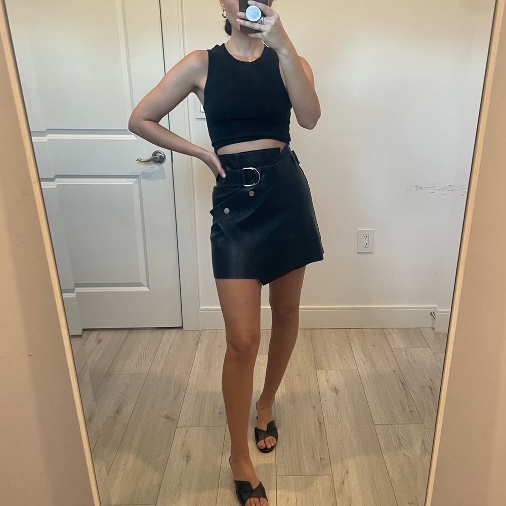 Zara Faux Leather Belted Skirt